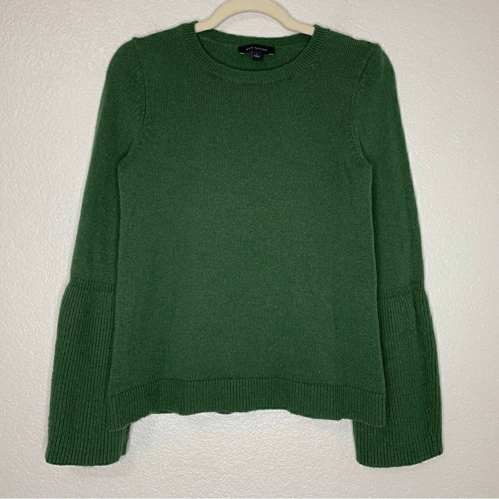 Ann Taylor Wool Blend Green Bell Sleeves Women’s Sweater, Sz Small